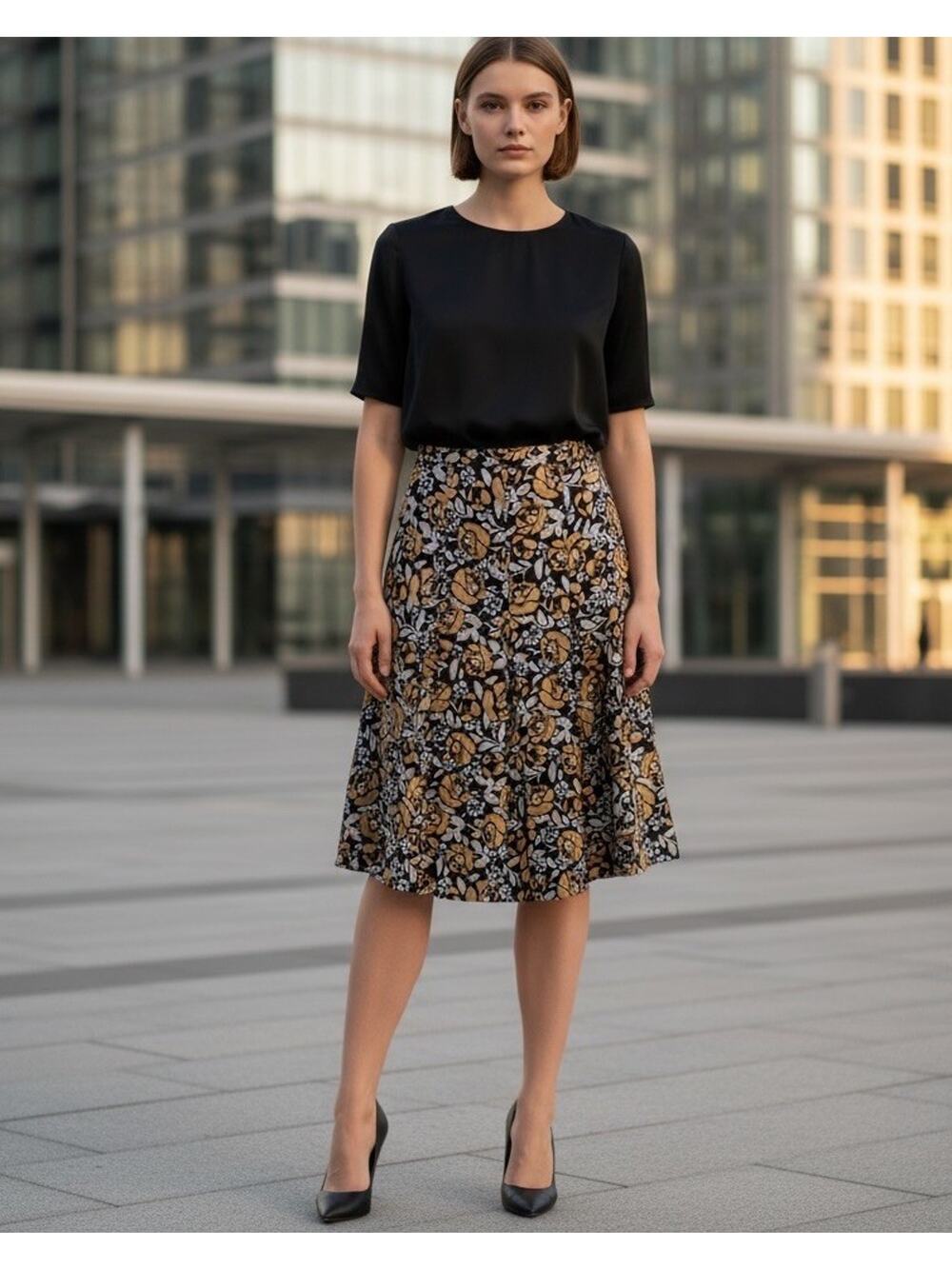 Dana Buchman 100% Silk Skirt lined Fit & Flare Midi Size 8 Black & Gold Floral